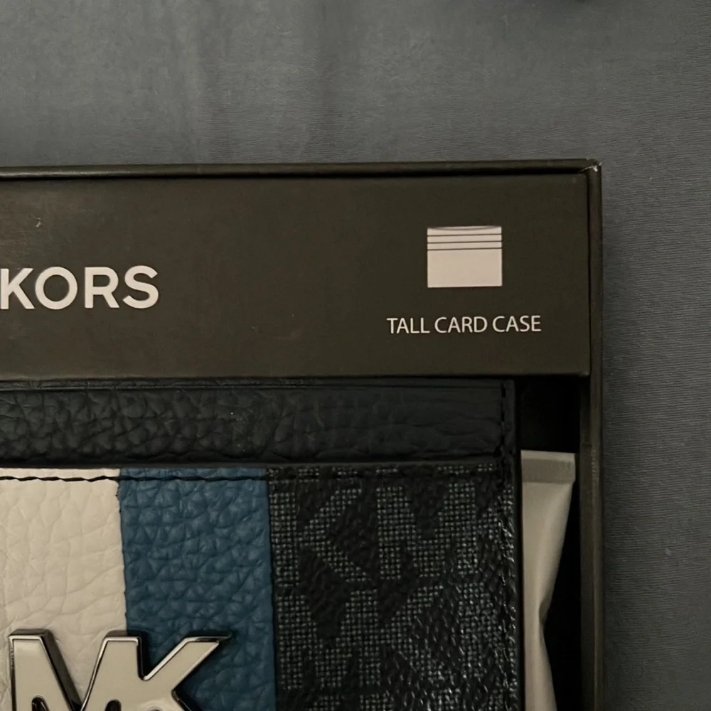 Michael Kors - Picture 6 of 8